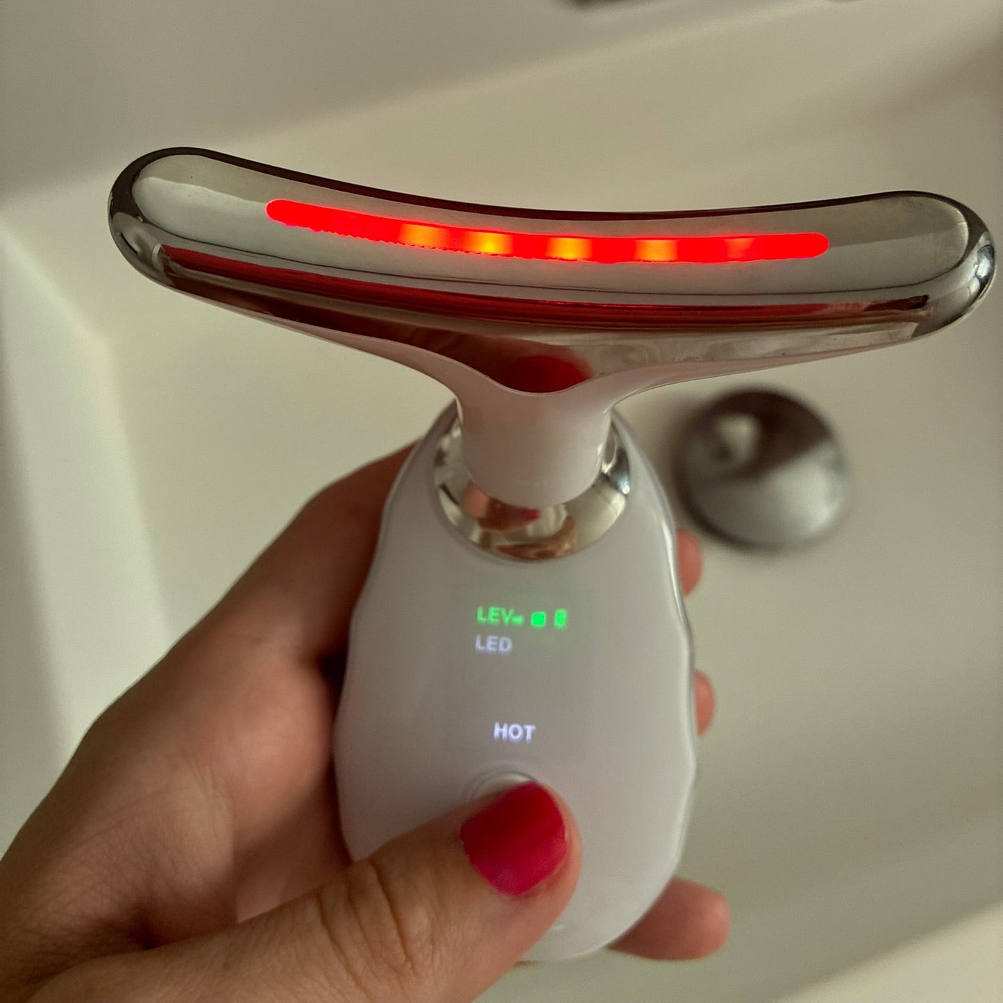 Masajeador Facial LED Sculpt™